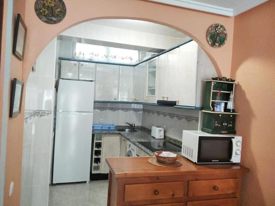 Apto Con Terraza Y 2 Dormitorios. 600 Megas Wifi. Санта Пола Экстерьер фото